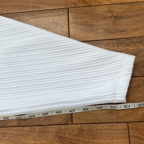 ❗️SOLD❗️ Babaton Hal Sweater Size XS - Picture 10 of 11